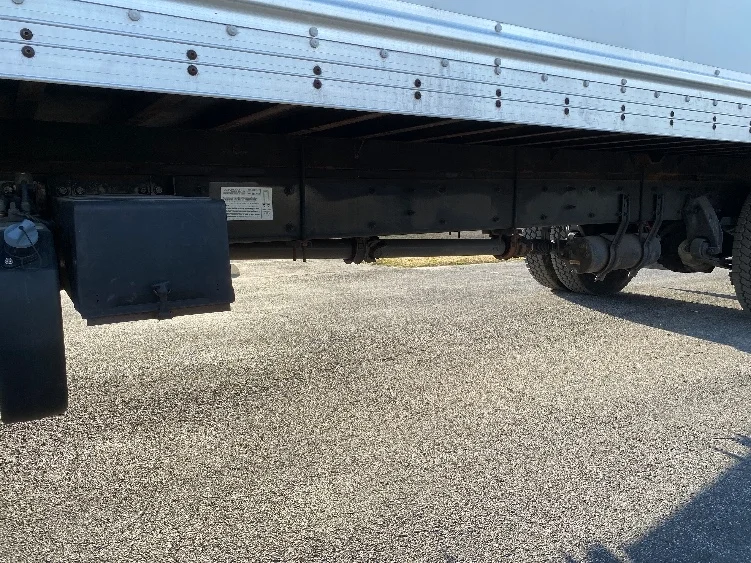 2019 Freightliner M2 106 - image 5