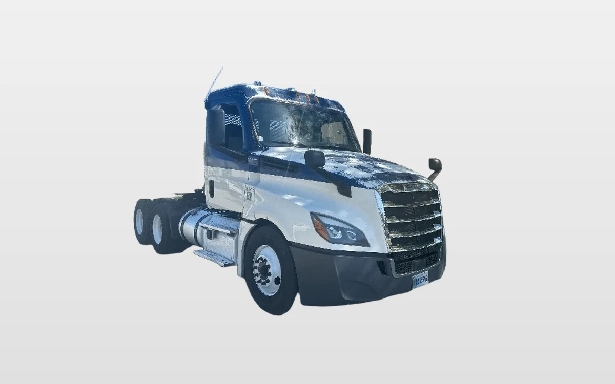 2019 Freightliner - image 1