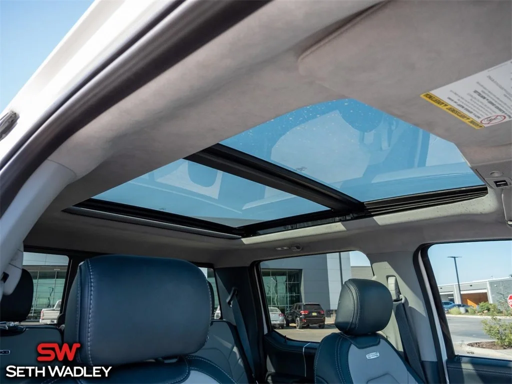 2022 Ford — photo 28