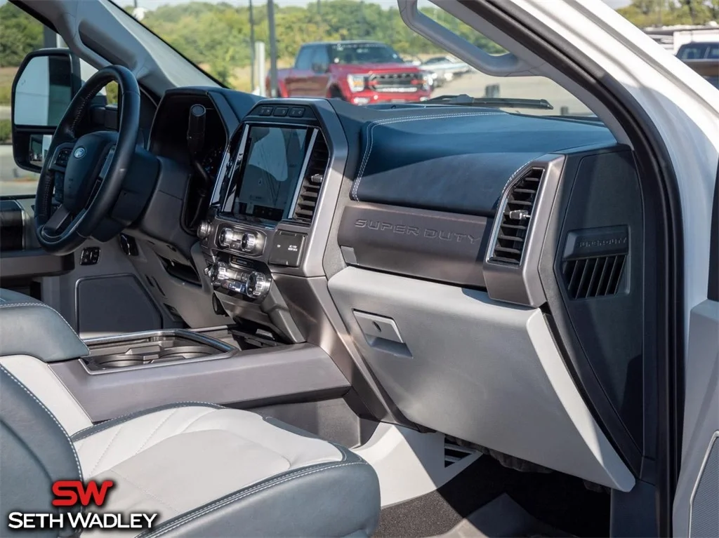 2022 Ford — photo 24