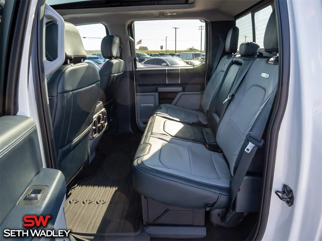 2022 Ford — photo 36