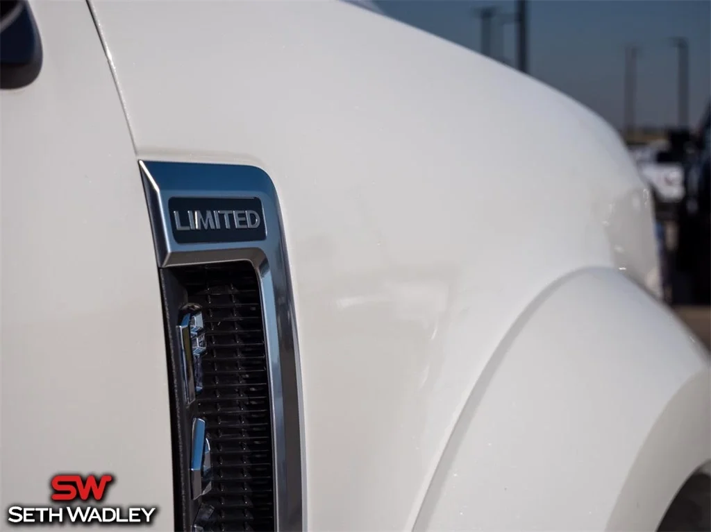 2022 Ford — photo 21