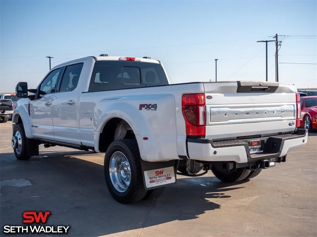 2022 Ford — photo 14