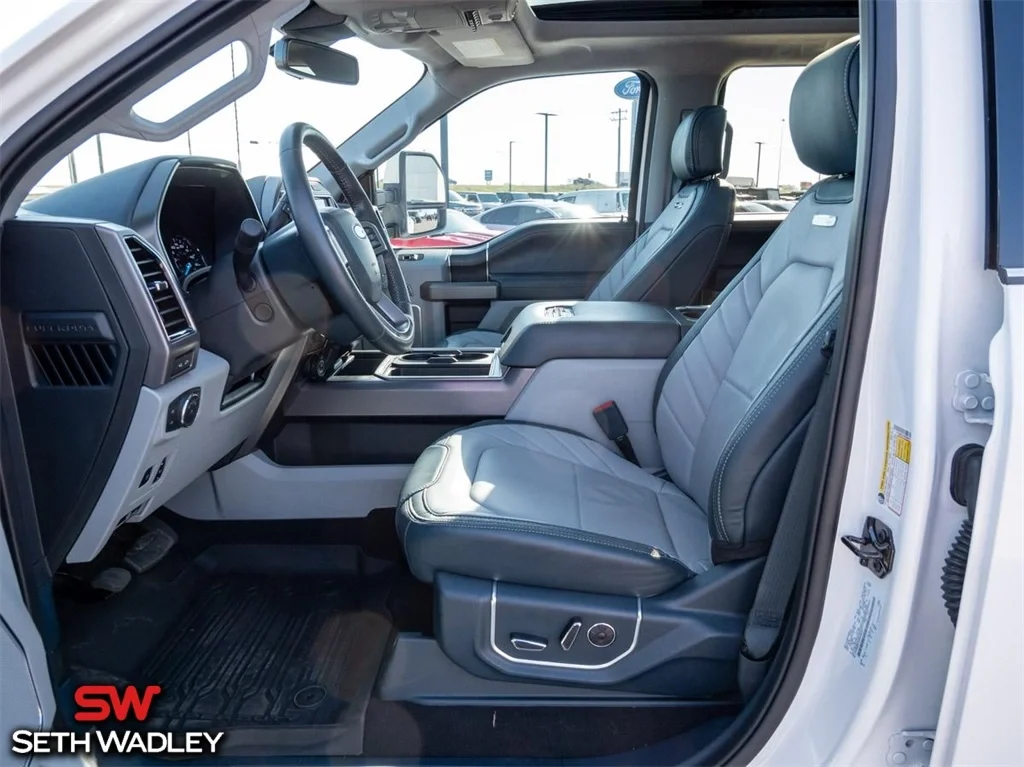 2022 Ford — photo 41
