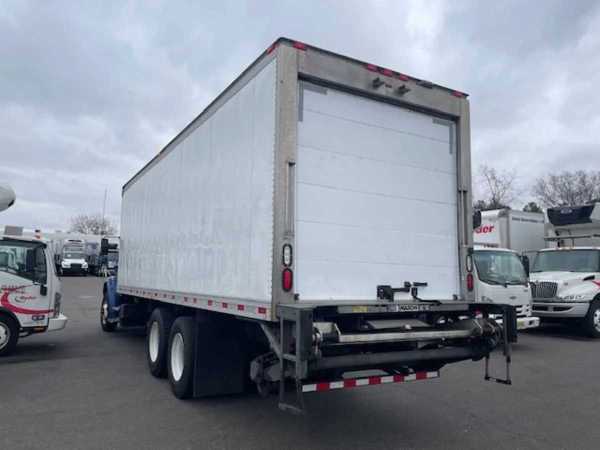 2019 Freightliner M2 106 - image 6