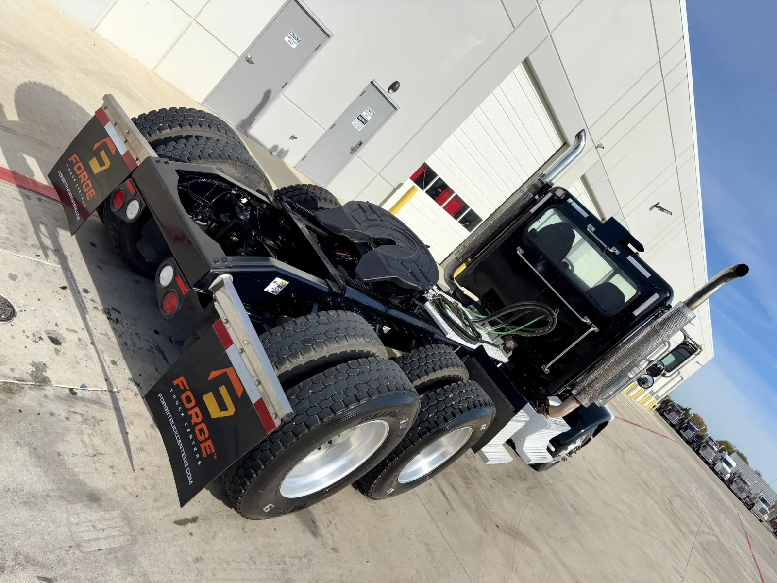 2018 Peterbilt 389 in Hutchins, TX — photo 11