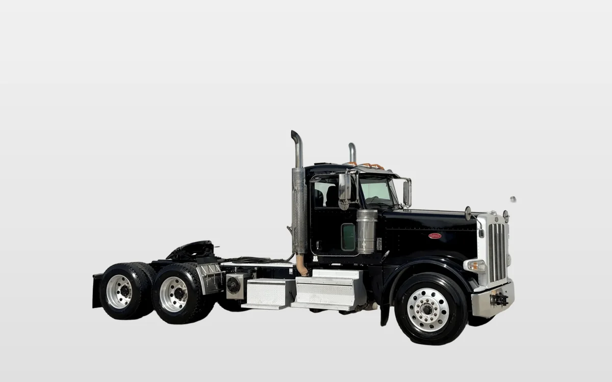 2018 Peterbilt 389 - image 1