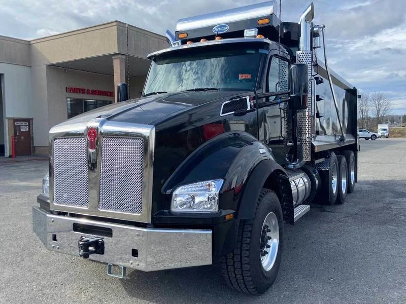 2025 Kenworth T880
