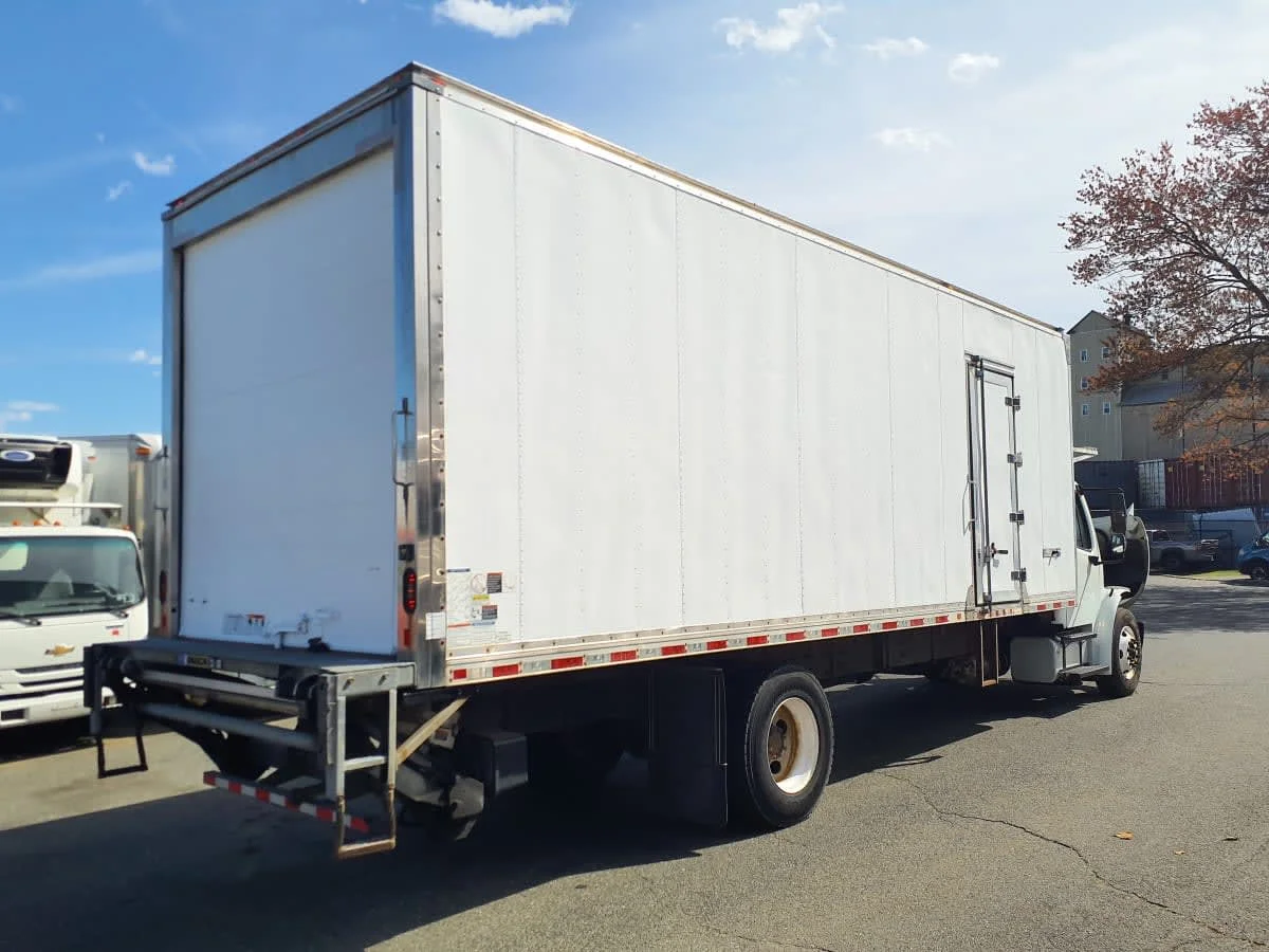 2018 Freightliner M2 106 in Springfield, MA — photo 4