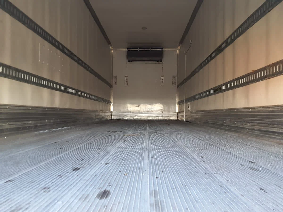 2018 Freightliner M2 106 in Springfield, MA — photo 9