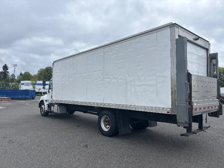 2019 Hino 338 in Everett, WA — photo 6