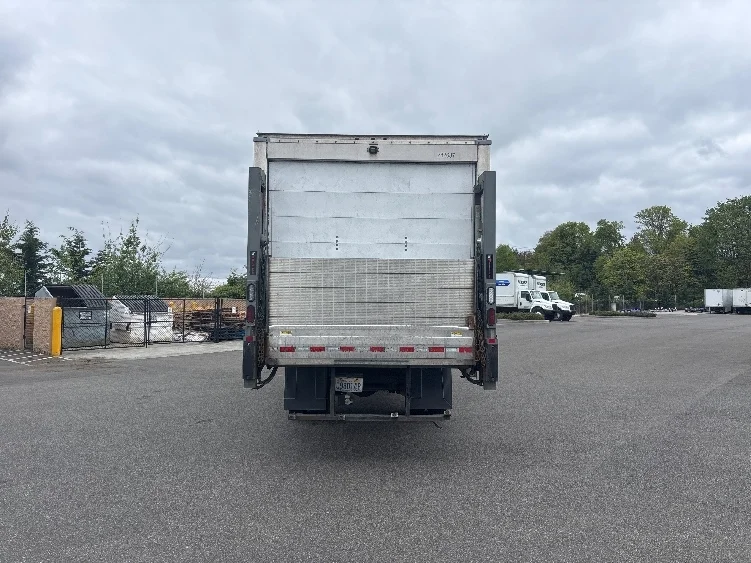 2019 Hino 338 in Everett, WA — photo 7