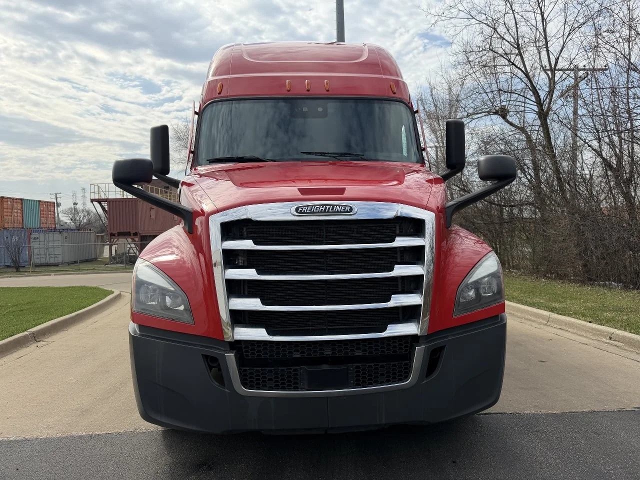 2023 Freightliner Cascadia in Frontage Road Shorewood, IL