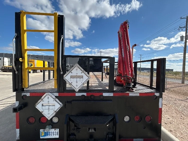 2019 Freightliner 114SD - image 7