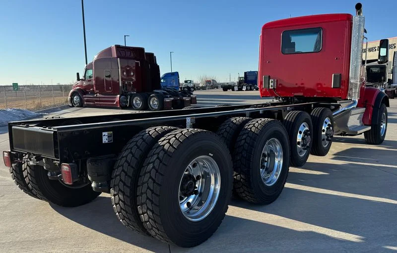 2025 Peterbilt 567 in Gretna, NE — photo 5