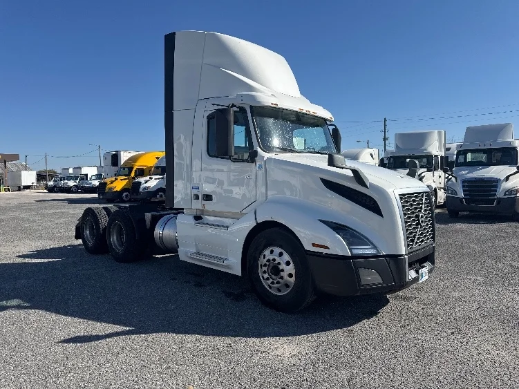 2019 Volvo VNL 300 in Dothan, AL