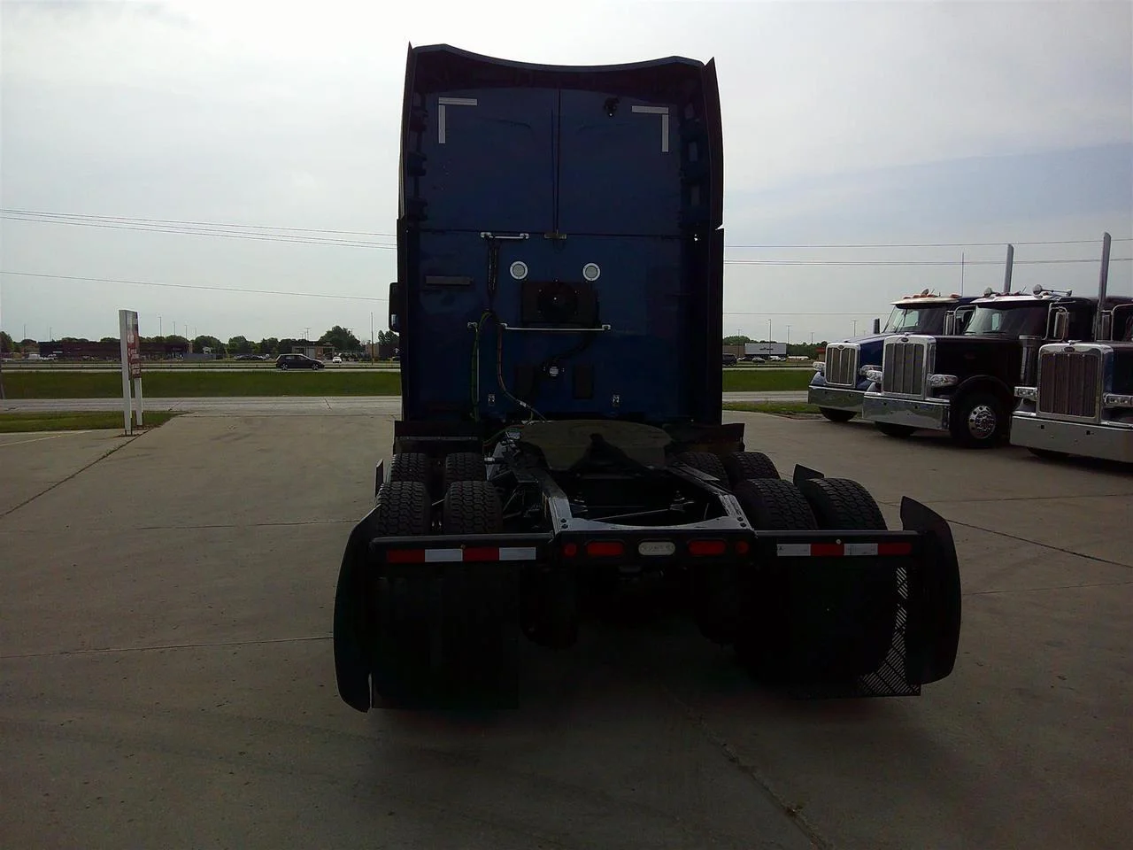 2021 Peterbilt 579 in Fargo, ND — photo 6