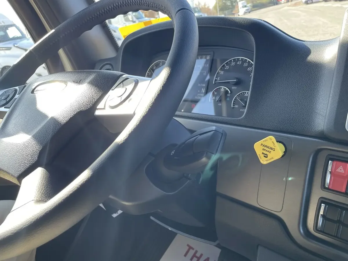 2026 Freightliner M2 106 - image 31