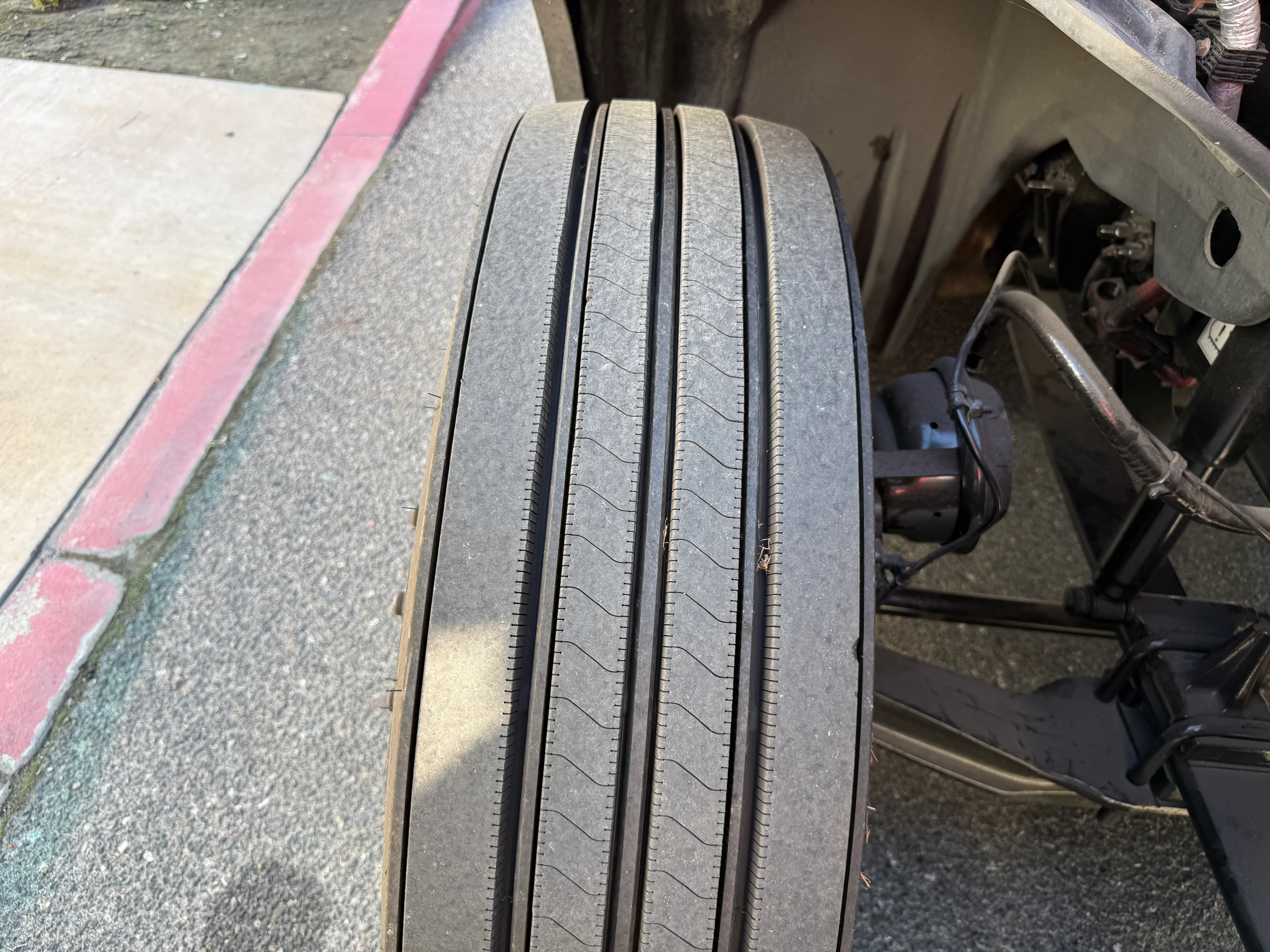 2021 Freightliner Cascadia in Selectrucks Fontana, CA — photo 13