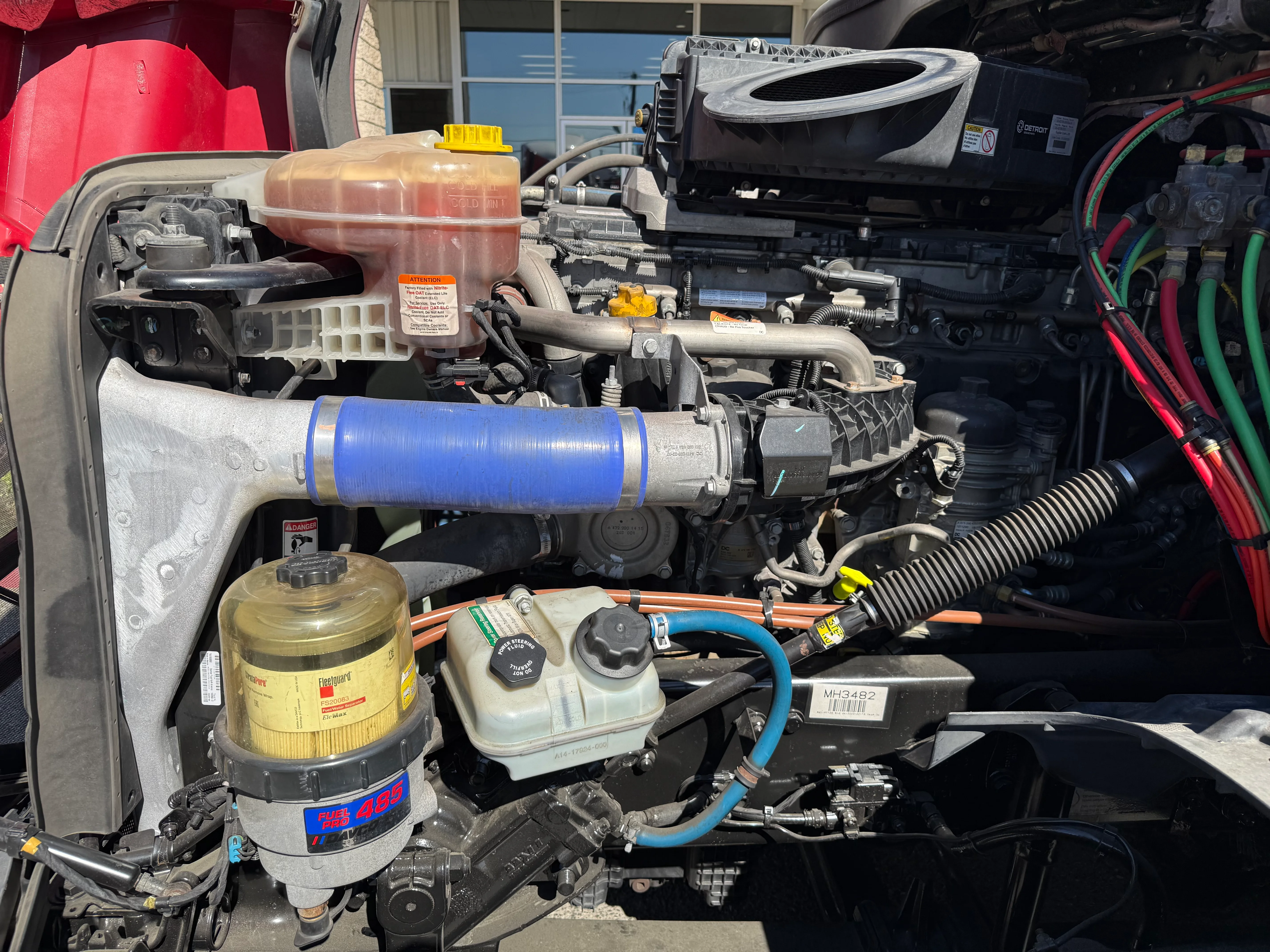 2021 Freightliner Cascadia in Selectrucks Fontana, CA — photo 12