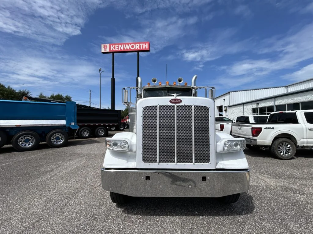2020 Peterbilt in Mobile, AL — photo 2
