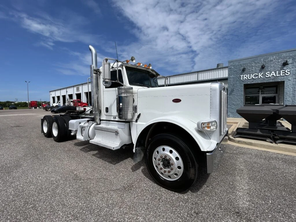 2020 Peterbilt in Mobile, AL — photo 3