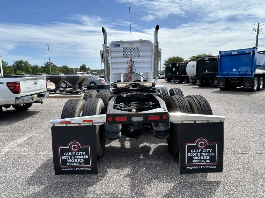 2020 Peterbilt in Mobile, AL — photo 6