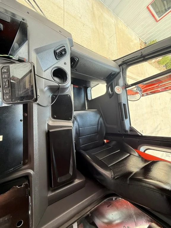 2021 Peterbilt 520 in Springfield, MO — photo 16