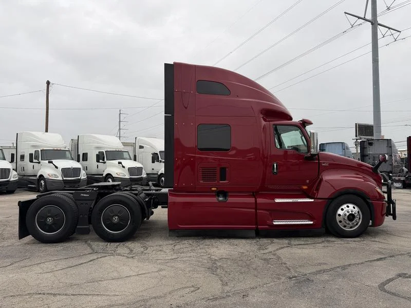 2024 International LT in Dallas — photo 2