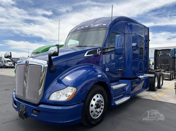 2022 Kenworth T680 in Salt Lake City, UT — photo 4