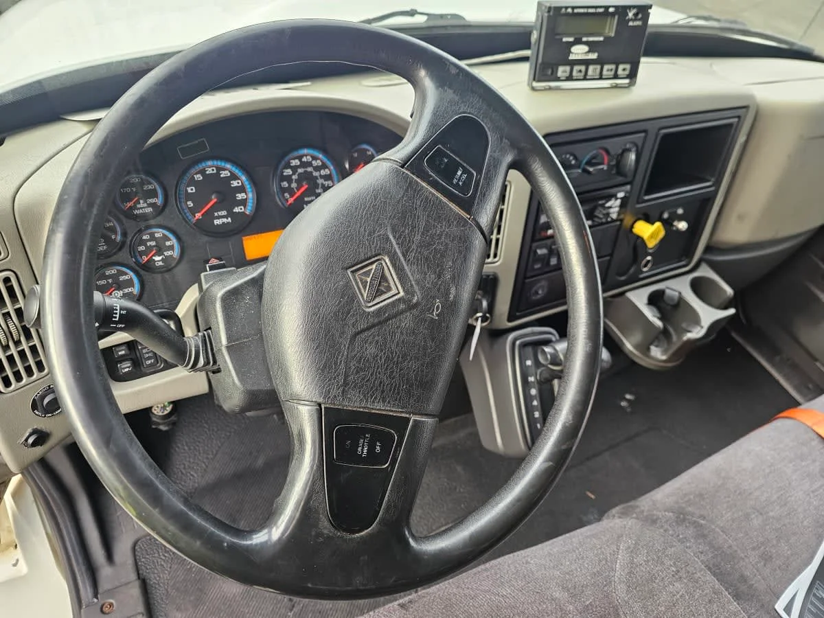 2016 International 4300 in Tacoma, WA — photo 8