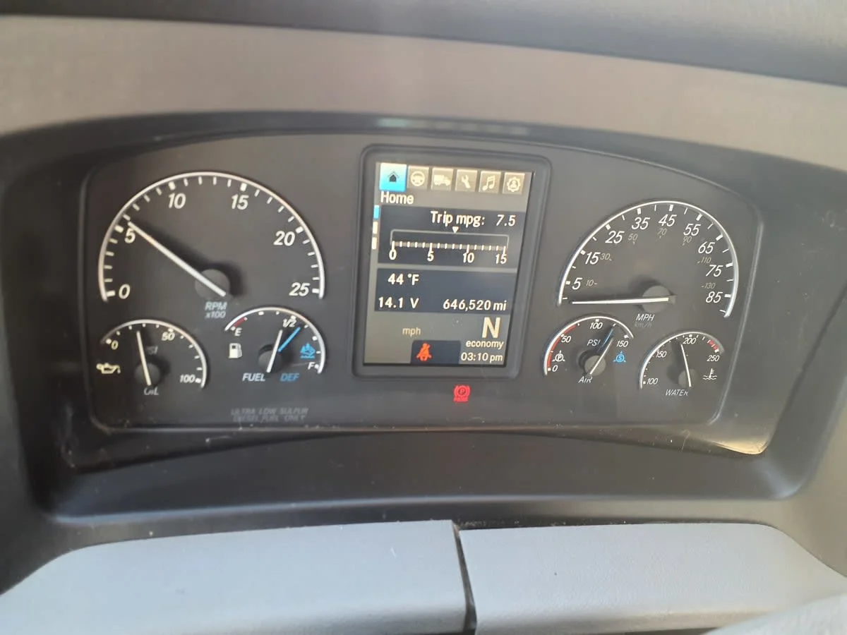 2020 Freightliner Cascadia in Springfield, MA — photo 9