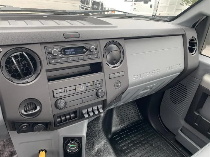 2027 Ford F-650 — photo 25