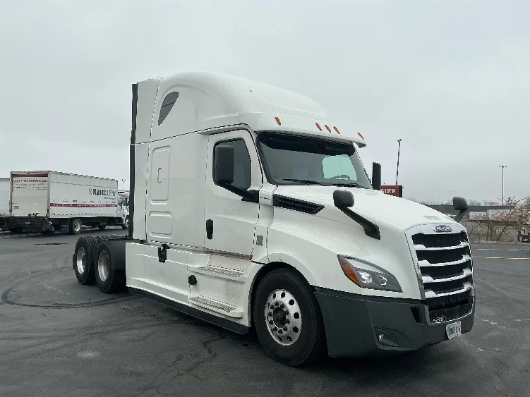 2020 Freightliner Cascadia in Columbus, OH