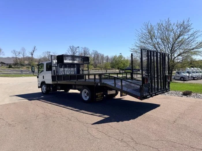 2026 Isuzu NPR - image 8