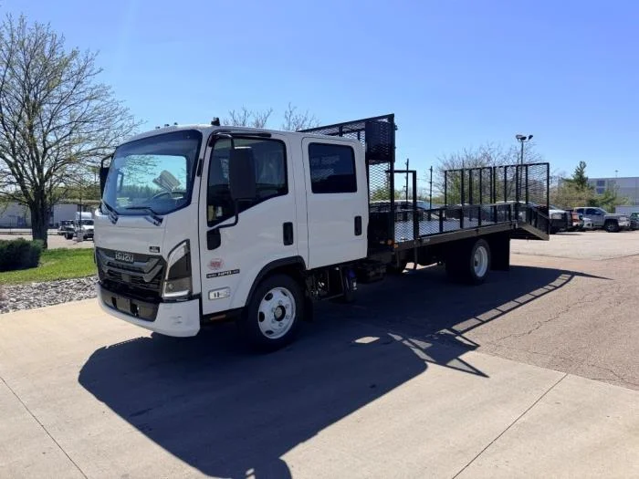 2026 Isuzu NPR - image 2