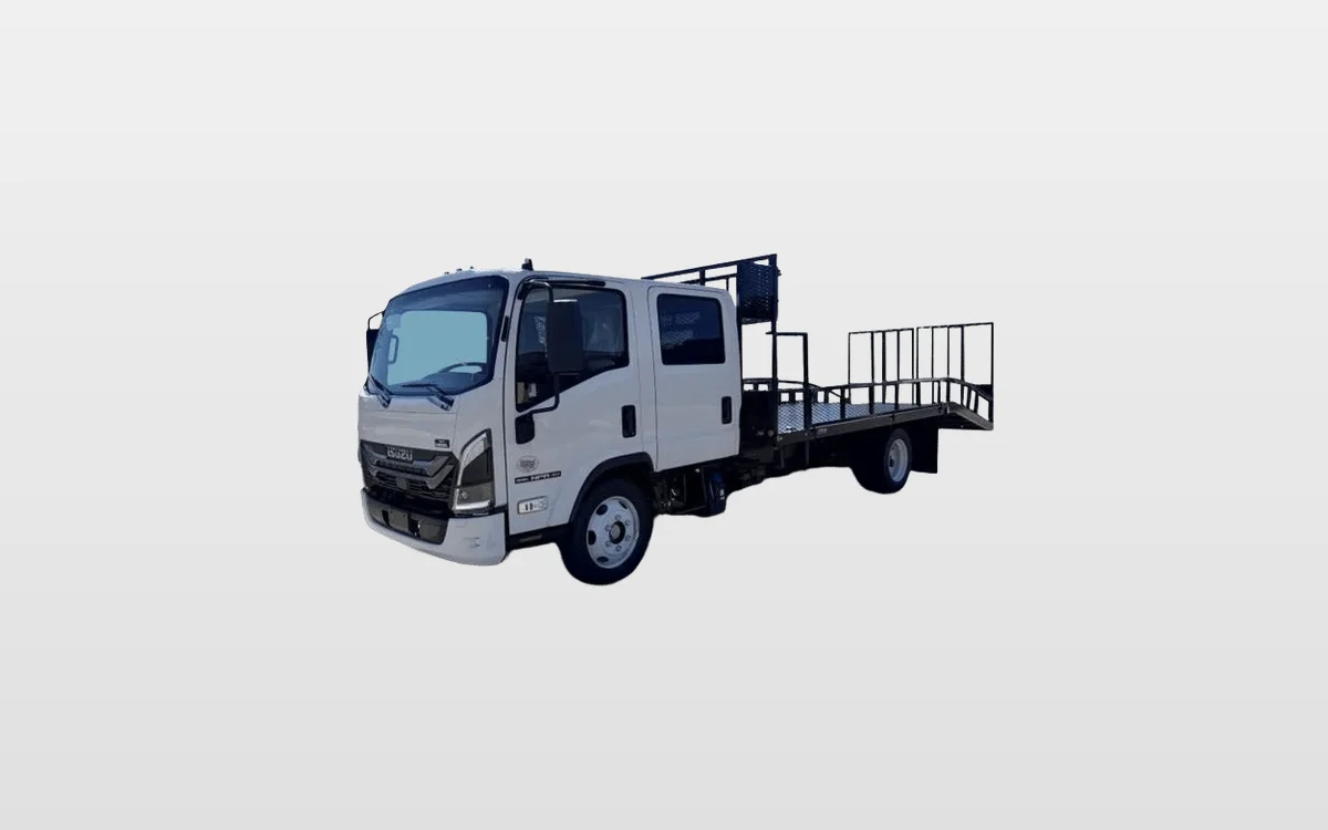 2026 Isuzu NPR - image 1