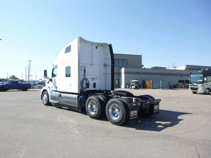2021 Peterbilt 579 - image 6