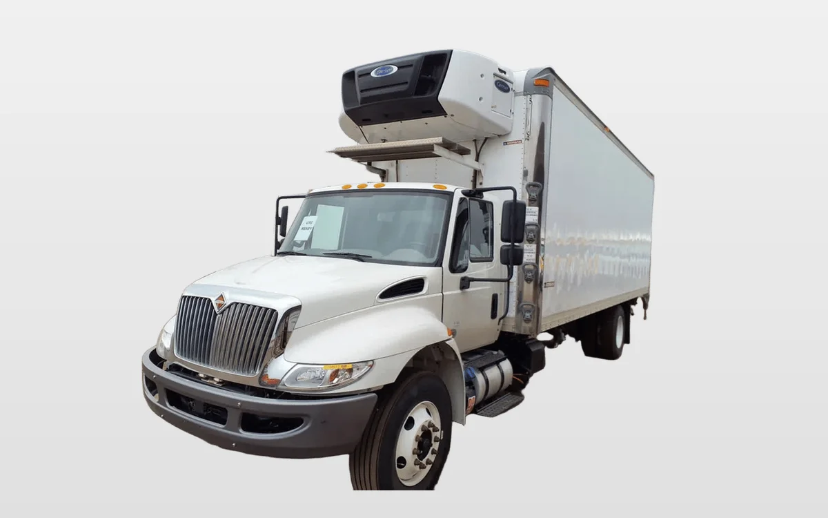 2018 International 4300 - image 1