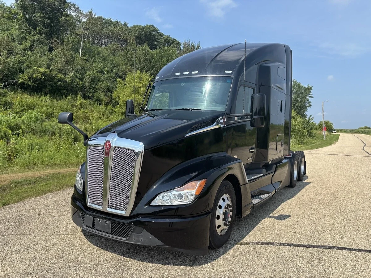 2023 Kenworth T680