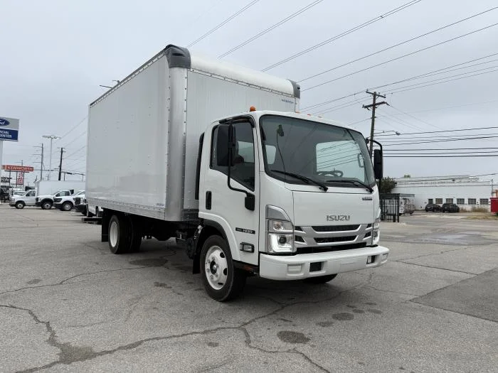 2025 Isuzu NQR in Dallas, TX — photo 5