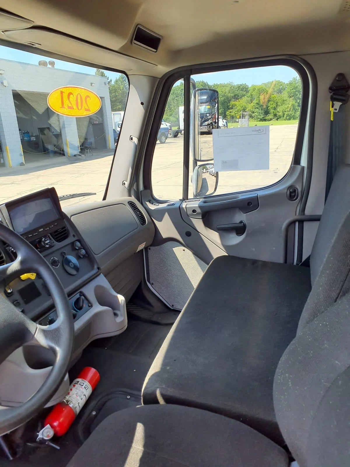 2021 Freightliner M2 106 in Oak Creek, WI — photo 7