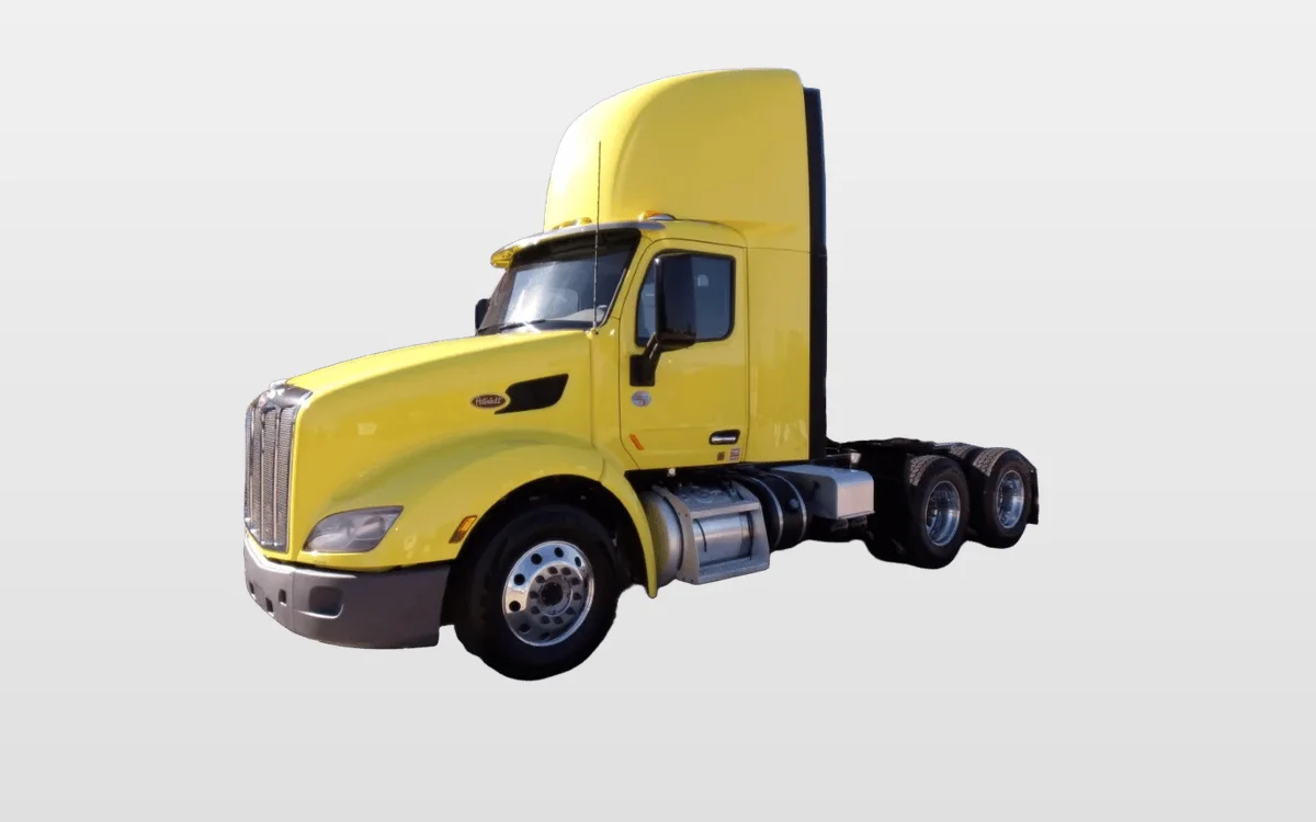 2021 PETERBILT 579 - image 1