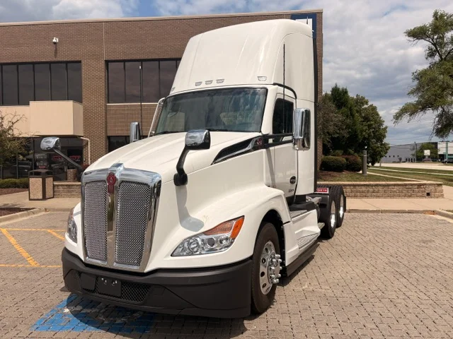 2027 Kenworth T680