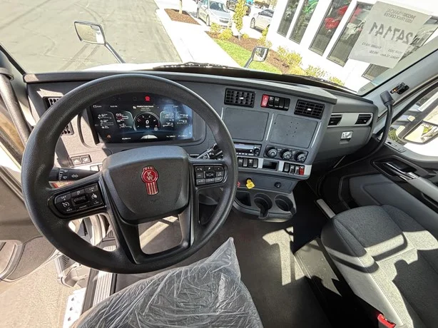 2023 Kenworth T680 in Salt Lake City, UT — photo 9