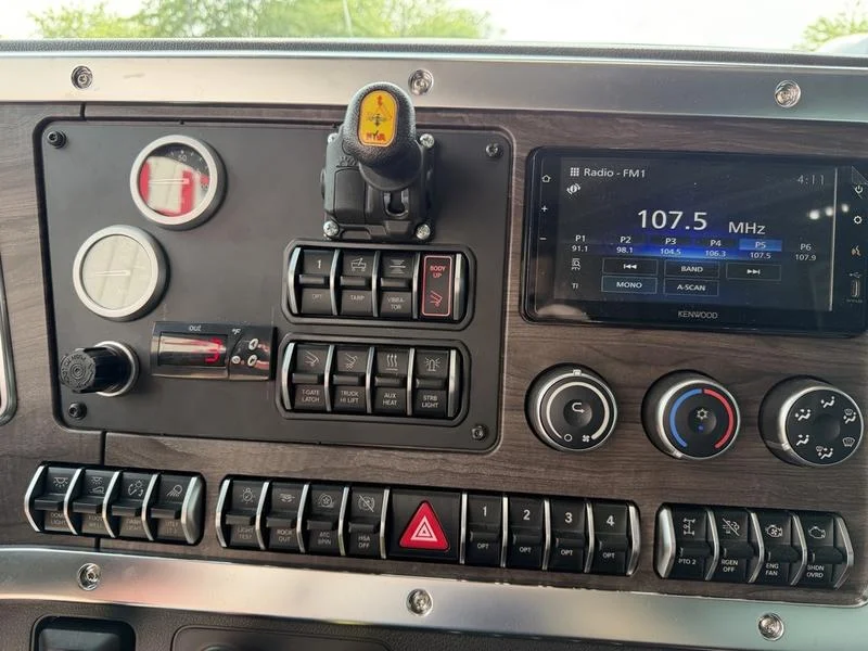 2026 Western Star 49X in Pittsburgh, PA — photo 19