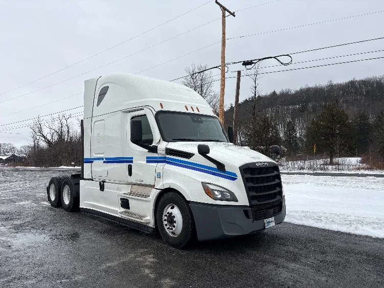 2023 Freightliner Cascadia in Coxsackie, NY