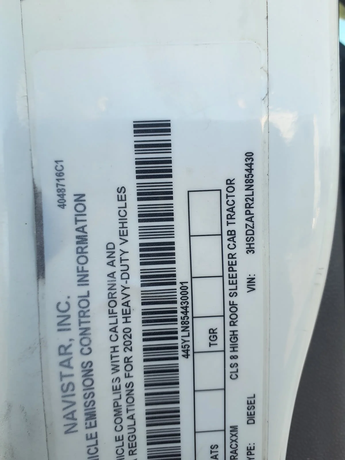 2020 International LT - image 12