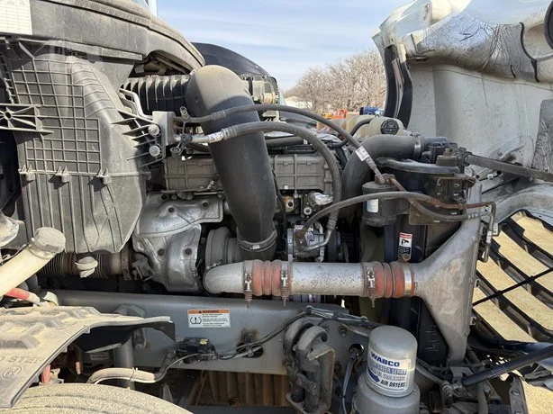 2021 Freightliner Cascadia in MN — photo 14
