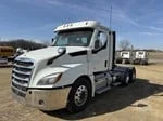 2021 Freightliner Cascadia in MN — photo 16